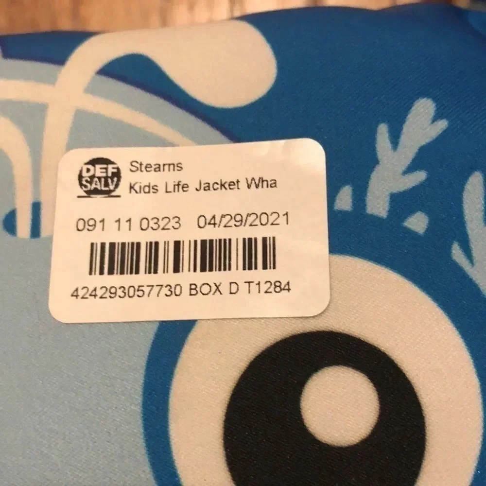 Nwt Kids life jacket